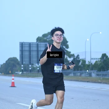 Runner Photo 7587093