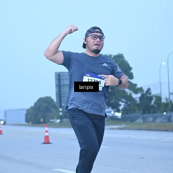 Runner Photo 7587103