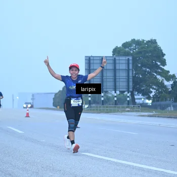 Runner Photo 7587108