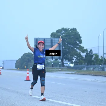 Runner Photo 7587117