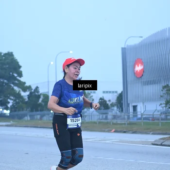 Runner Photo 7587121