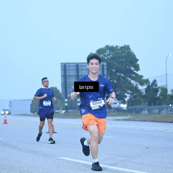 Runner Photo 7587127