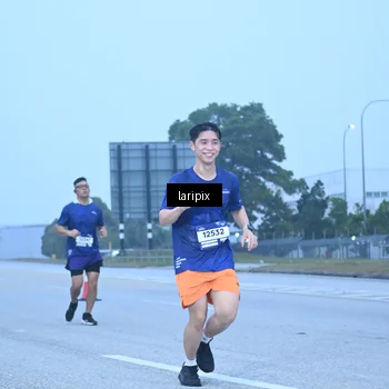 Runner Photo 7587130
