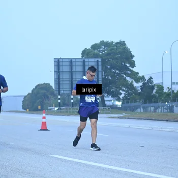 Runner Photo 7587133