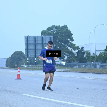 Runner Photo 7587135