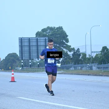 Runner Photo 7587144
