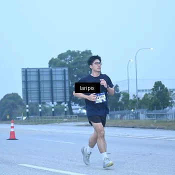 Runner Photo 7587152