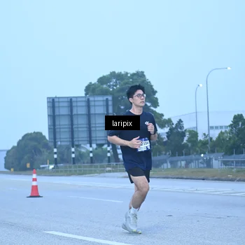 Runner Photo 7587154