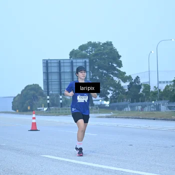 Runner Photo 7587184
