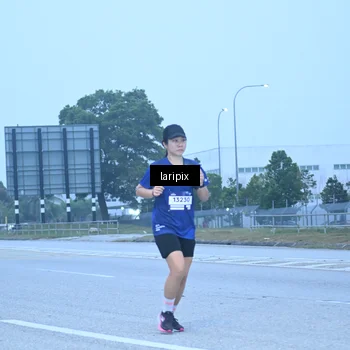 Runner Photo 7587187