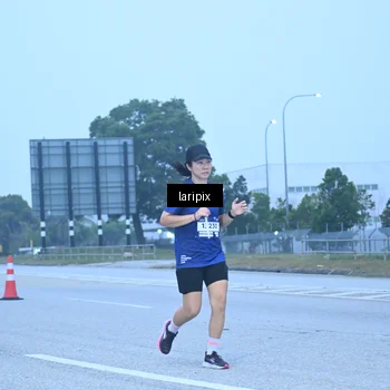 Runner Photo 7587190