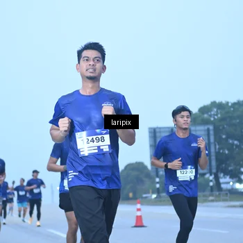 Runner Photo 7587191