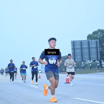 Runner Photo 7587193