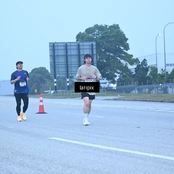 Runner Photo 7587207