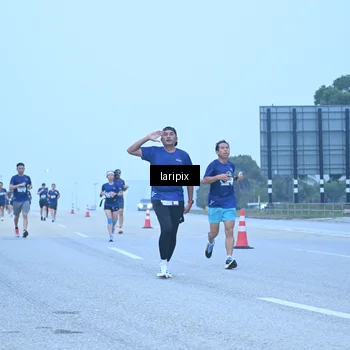 Runner Photo 7587217