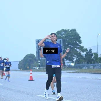 Runner Photo 7587226