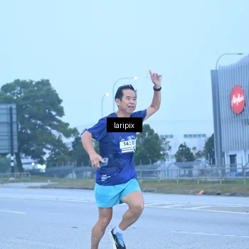 Runner Photo 7587237