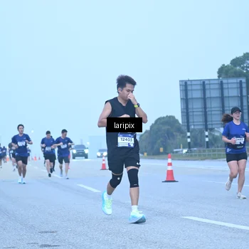 Runner Photo 7587251