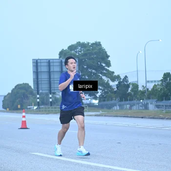 Runner Photo 7587255