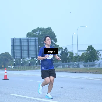 Runner Photo 7587256