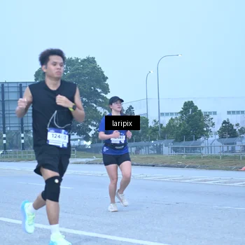 Runner Photo 7587258