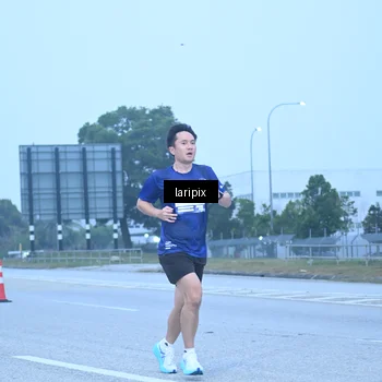 Runner Photo 7587259