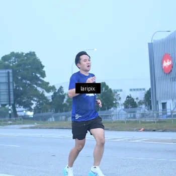 Runner Photo 7587265