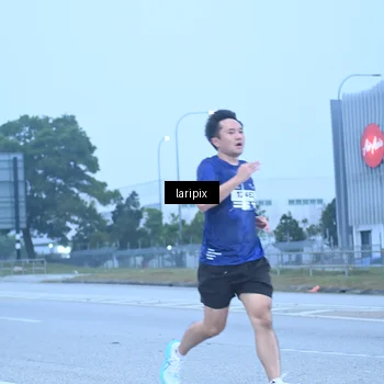 Runner Photo 7587267