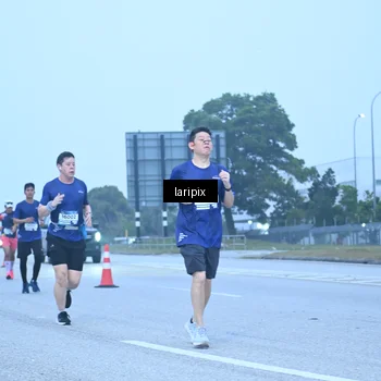 Runner Photo 7587271