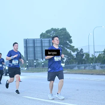 Runner Photo 7587275