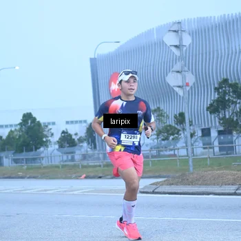 Runner Photo 7587291