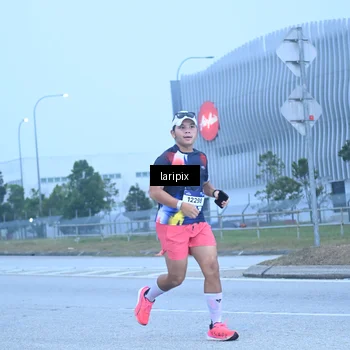 Runner Photo 7587292