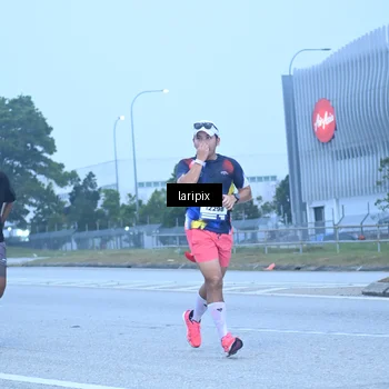Runner Photo 7587294