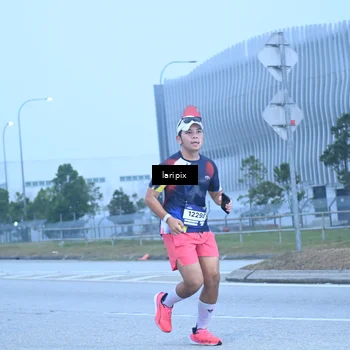 Runner Photo 7587297
