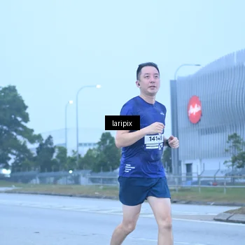 Runner Photo 7587302
