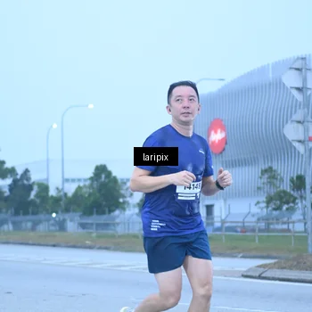 Runner Photo 7587304