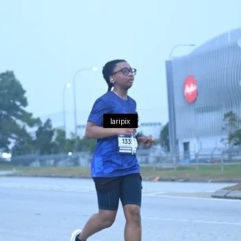 Runner Photo 7587309