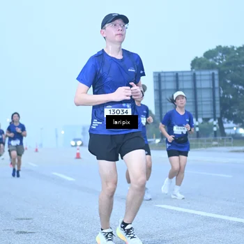 Runner Photo 7587319