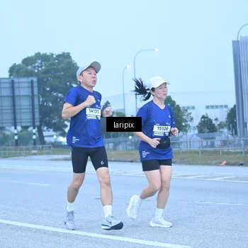 Runner Photo 7587325