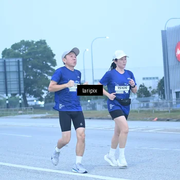 Runner Photo 7587327