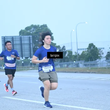Runner Photo 7587337