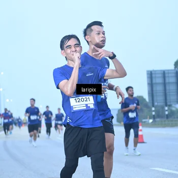 Runner Photo 7587340