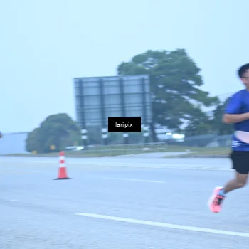 Runner Photo 7587348