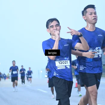 Runner Photo 7587349
