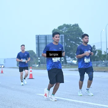 Runner Photo 7587350