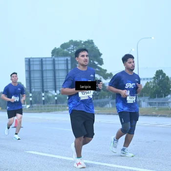 Runner Photo 7587352