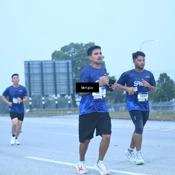 Runner Photo 7587353