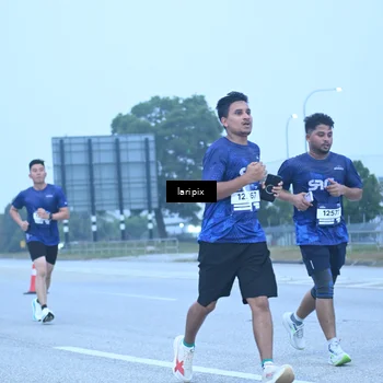 Runner Photo 7587354