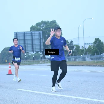 Runner Photo 7587369