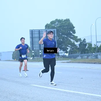 Runner Photo 7587371